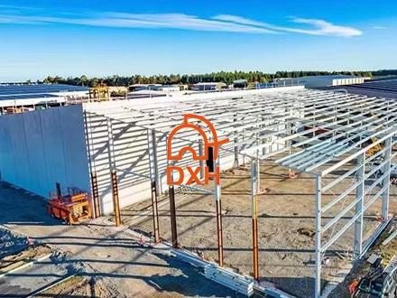 Birleşik Arap Emirlikleri'nde Çelik Fabrikası İnşaatı